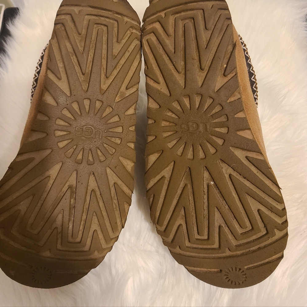 UGGs Tazzman - image 3